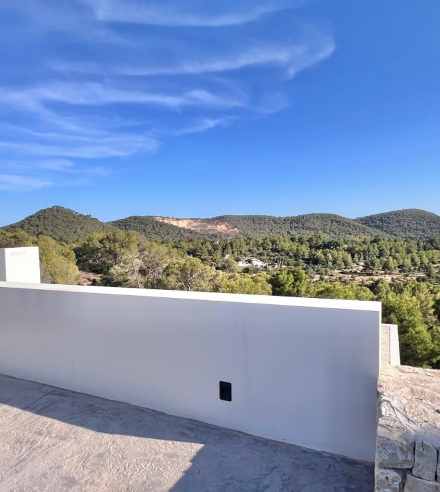 PHOTO-2025-11-18-13-38-34 4.jpg